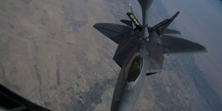 Cazas furtivos F-22 de la Fuerza Aérea de EE.UU. regresan a los cielos de Siria