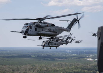 Helicópteros CH-53E transportaron a más de 500 Marines durante el entrenamiento de Asalto Aéreo