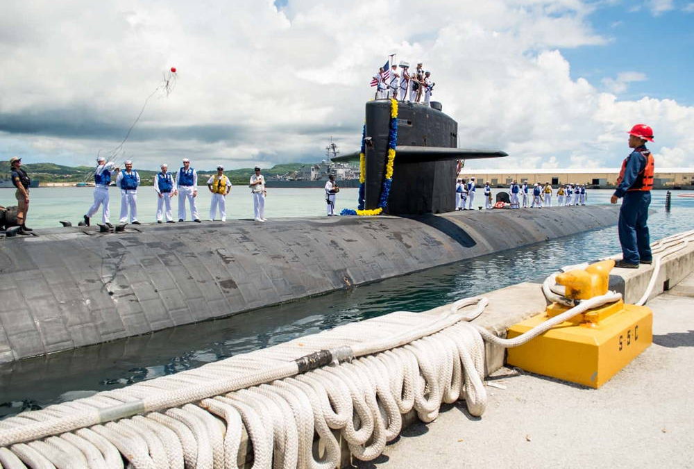 Submarino de clase Los Ángeles, USS Oklahoma City, regresa a Guam