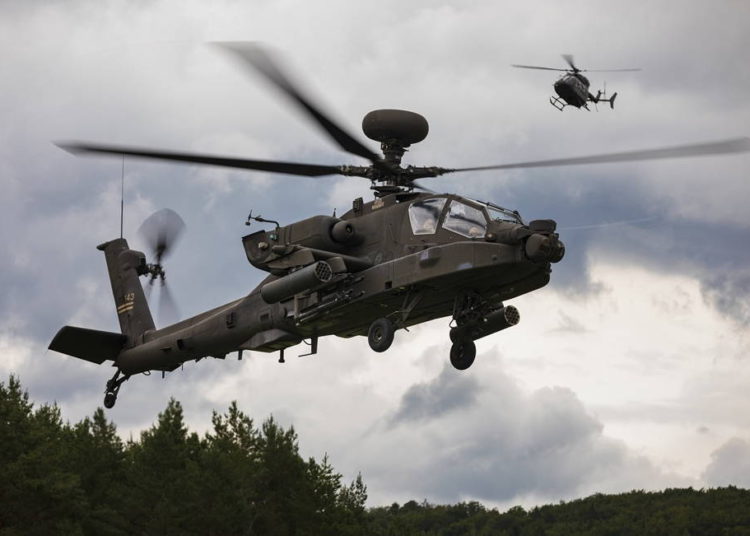 Helicóptero Apache es 'capaz de derribar' 16 tanques del enemigo durante la salida
