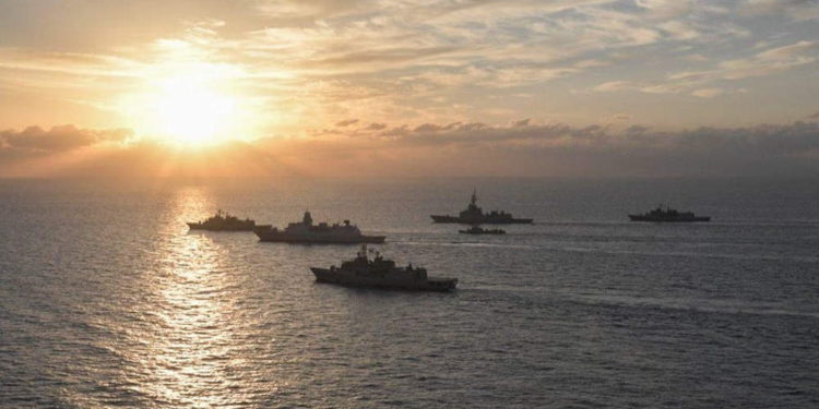 Irán amenaza con hundir buques de Israel “si llegan” al Estrecho de Ormuz