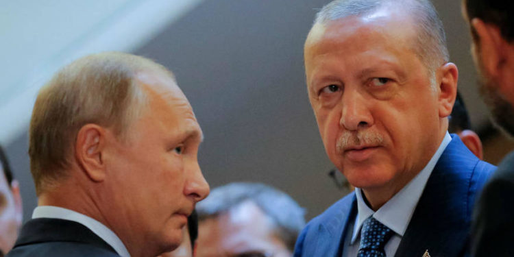 Rusia y Turquía en tensión por ofensiva reanudada en Idlib