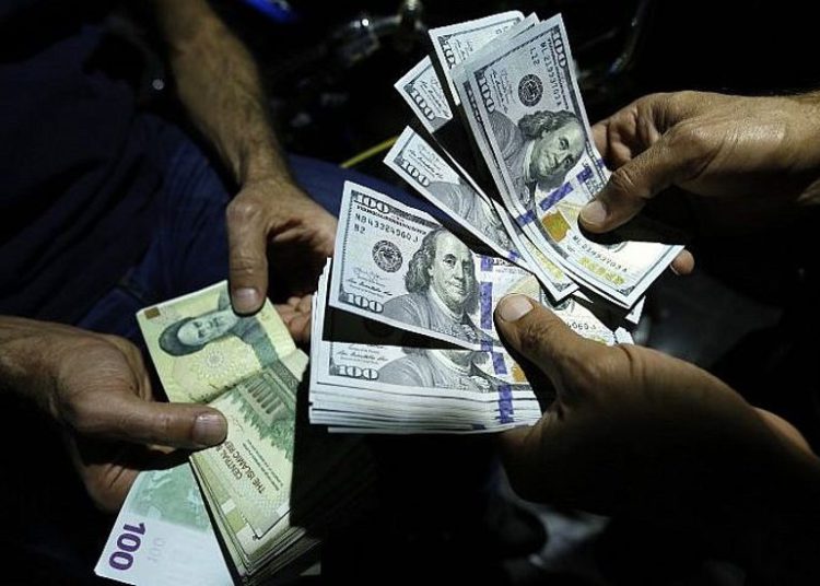 Moneda de Irán registra caída histórica en medio de sanciones y presión internacional