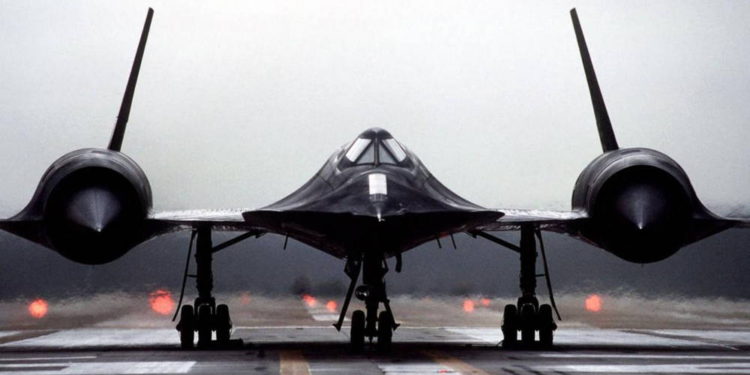 Vietnam casi derriba avión espía SR-71 de Estados Unidos