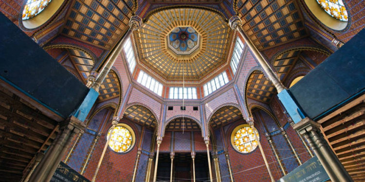 Histórica sinagoga de Budapest podría reabrir en medio de un renacimiento cultural judío