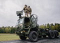 Paracaidistas del Ejército de EE.UU. prueban nuevo sistema CROWS
