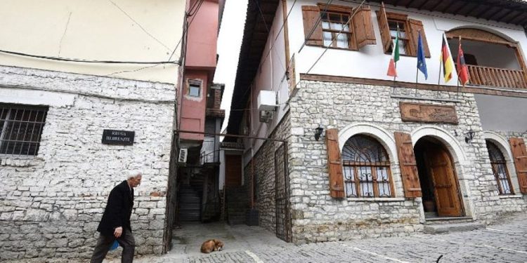 Museo de historia judía en Albania reabre sus puertas