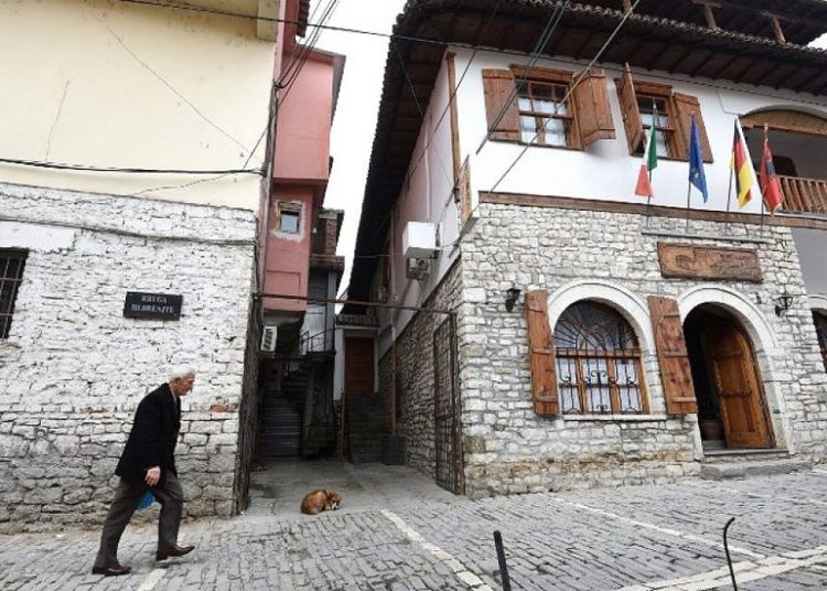 Museo de historia judía en Albania reabre sus puertas