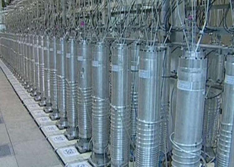 Irán reduce número de centrifugadoras que enriquecen uranio al 60% en Natanz