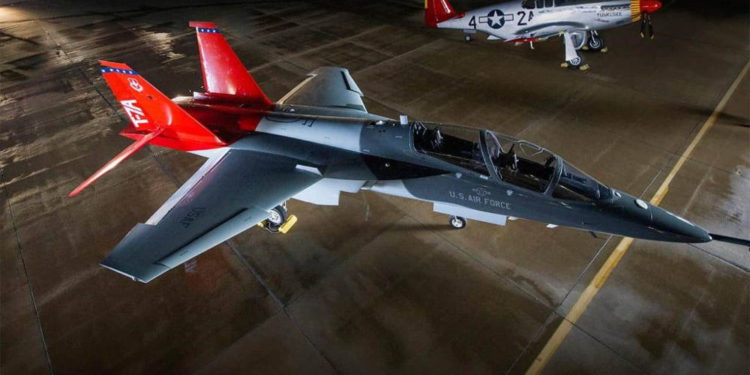 Nuevo avión de entrenamiento de la USAF es oficialmente nombrado T-7A Red Hawk