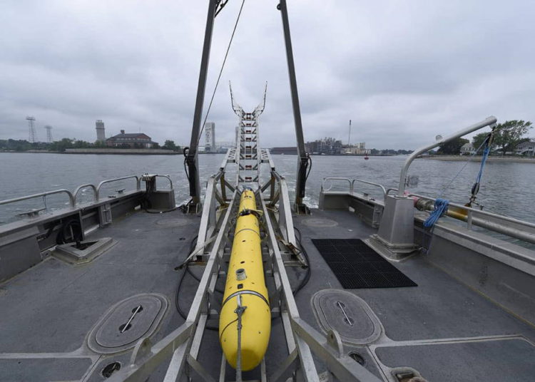General Dynamics presenta su nuevo equipo autónomo submarino no tripulado Bluefin-12