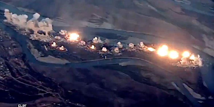 Vídeo: EE. UU. arroja 40 toneladas de bombas sobrela fortaleza de ISIS en Irak