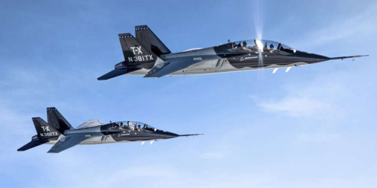 La Fuerza Aérea de los EE. UU. Seleccionó el sistema avanzado de entrenamiento de pilotos Boeing TX que presenta un avión completamente nuevo diseñado, desarrollado y probado en vuelo por el equipo de Boeing y Saab. (Crédito de la foto: JOHN PARKER / BOEING)