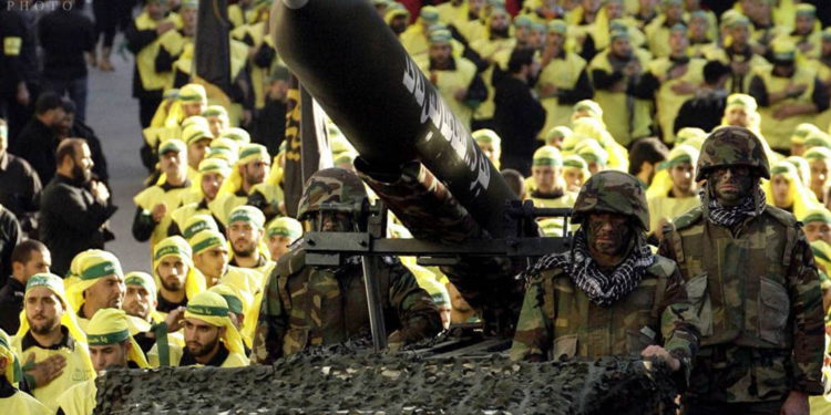 Veinte años después de la retirada israelí del Líbano, Hezbolá está ansioso por otra guerra