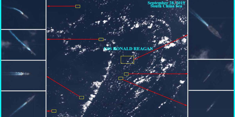 portaaviones USS Ronald Reagan rodeado de buques de guerra chinos, muestra foto satelital