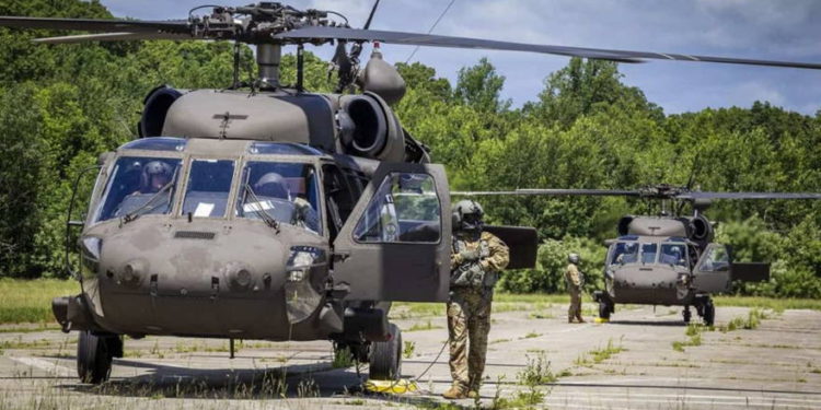 Lituania planea comprar nuevos helicópteros utilitarios UH-60M Black Hawk