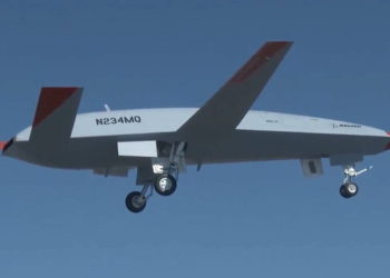 Boeing publica video de su nuevo avión de reabastecimiento de combustible no tripulado MQ-25