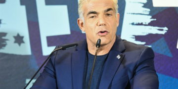 Lapid: Renuncio a la rotación por el bien de la unidad