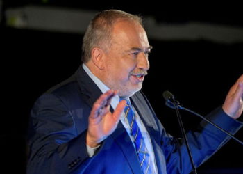 Liberman: “Tres malas opciones”