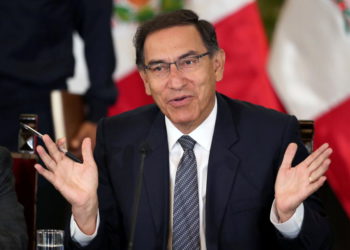Tribunal de Perú admite demanda contra cierre ilegal del Congreso