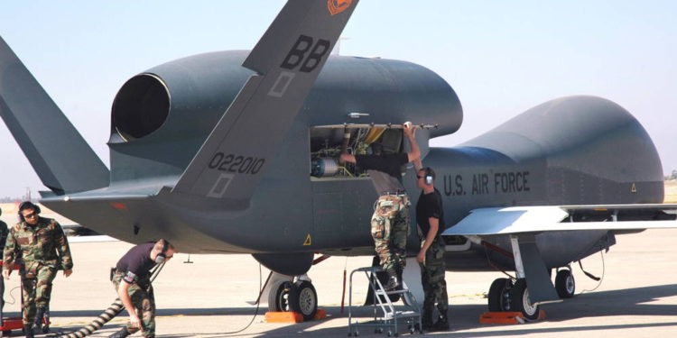 Fuerza Aérea de los EE.UU. reubica su dron espía gigante desde Japón