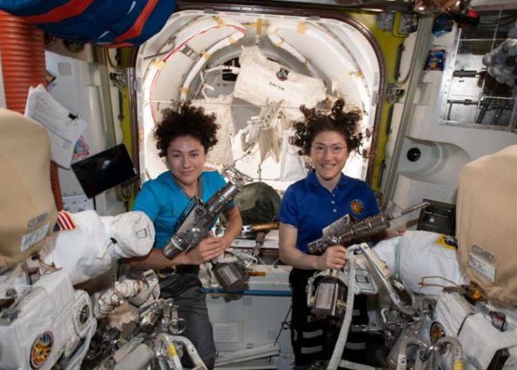 Astronauta judía se prepara para regresar a la Tierra en medio de la pandemia