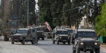 Soldados israelíes vistos durante una redada en la aldea de Shuweika, cerca de la ciudad cisjordana de Tulkarem, 20 de octubre de 2018. Foto de Nasser Ishtayeh / Flash90