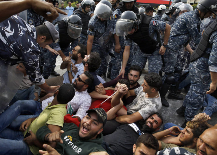 Grupos de derechos humanos acusan a Líbano de reprimir la libertad de expresión