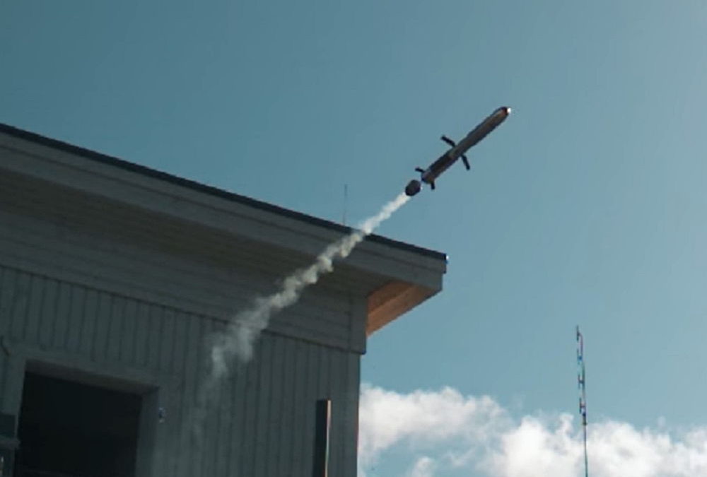 Nuevo e impresionante video de la prueba de munición guiada de Carl Gustaf