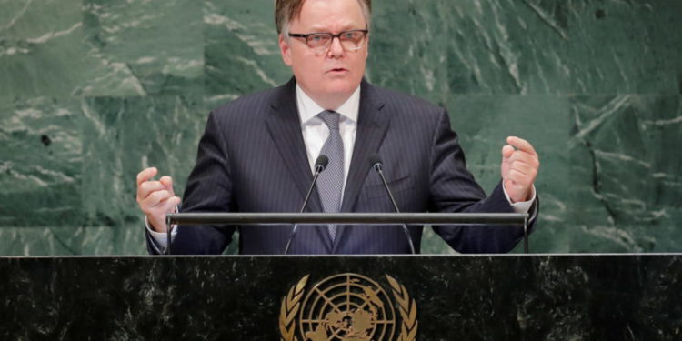 El Presidente de la Delegación de Canadá, Marc-Andre Blanchard, se dirige a la 73a sesión de la Asamblea General de las Naciones Unidas en la sede de la ONU en Nueva York, EE. UU., 1 de octubre de 2018 (Crédito de la foto: REUTERS / BRENDAN MCDERMID)
