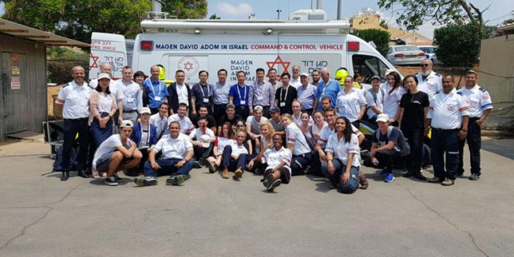 Voluntarios de salud en Israel (Crédito de la foto: cortesía)