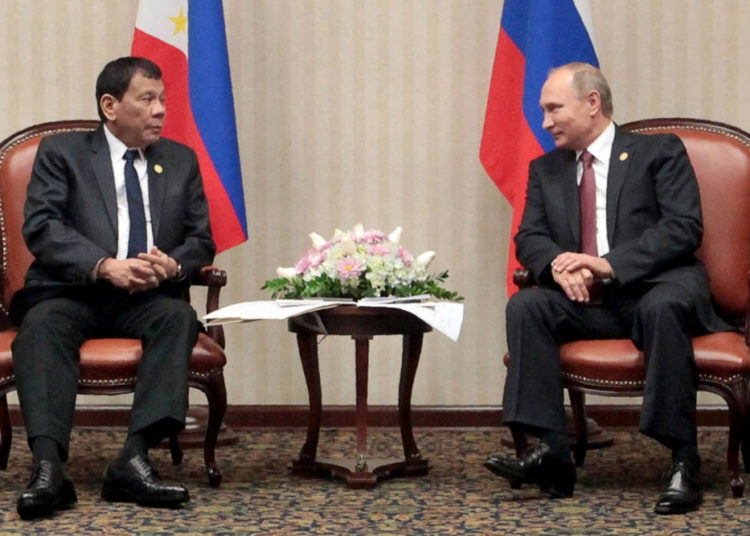 Rodrigo Duterte y Vladimir Putin. Foto: AFP
