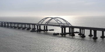 Putin refuerza el control de Rusia en Crimea con nueva línea de ferrocarril