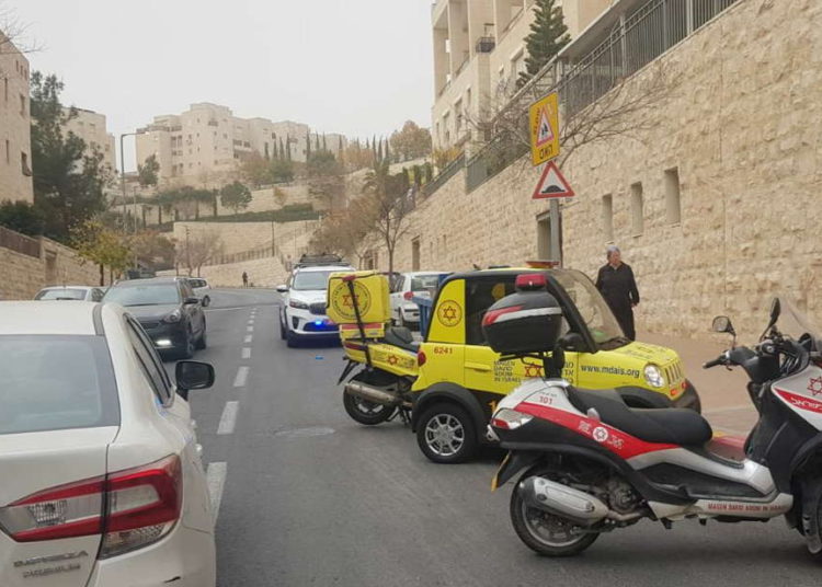 Hombre de 50 años gravemente herido por apuñalamiento en Jerusalem