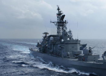 Japón enviará un destructor y avión patrulla a Medio Oriente para proteger buques