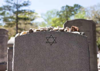 Cementerio judío destrozado en Hungría