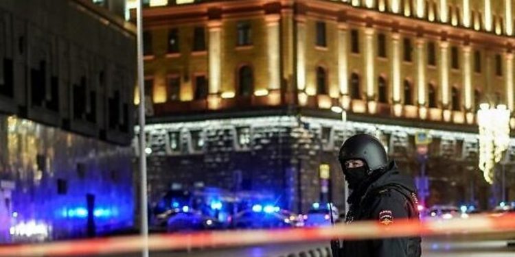 Tiroteo en Moscú deja un oficial de seguridad muerto y cinco heridos