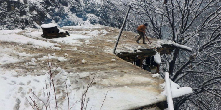 Segunda avalancha en el este de Turquía mata a docenas de rescatistas