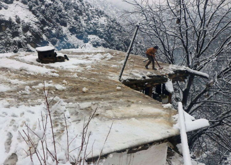Segunda avalancha en el este de Turquía mata a docenas de rescatistas