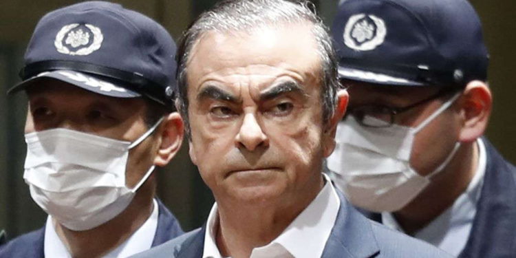 Interpol notifica a Líbano sobre el ex presidente de Nissan tras su fuga de Japón