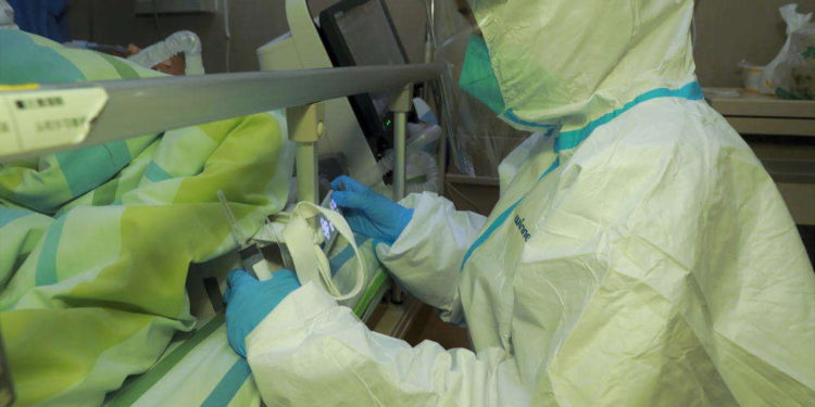 EE. UU. dona $ 100 millones a China y otros países para combatir el coronavirus