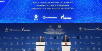 Rusia y Turquía lanzan oficialmente el gasoducto TurkStream