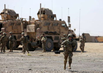 Dos cohetes impactan en base iraquí que alberga tropas de Estados Unidos