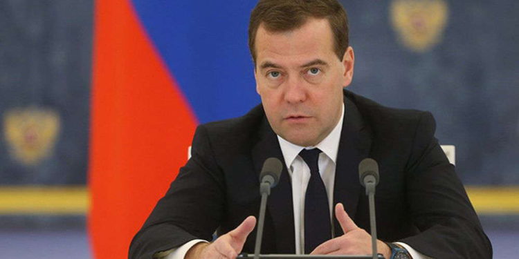 Primer ministro de Rusia renuncia a su cargo