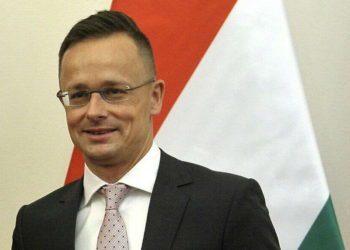 Ministro de Hungría visita Israel para firmar acuerdo sobre la investigación espacial