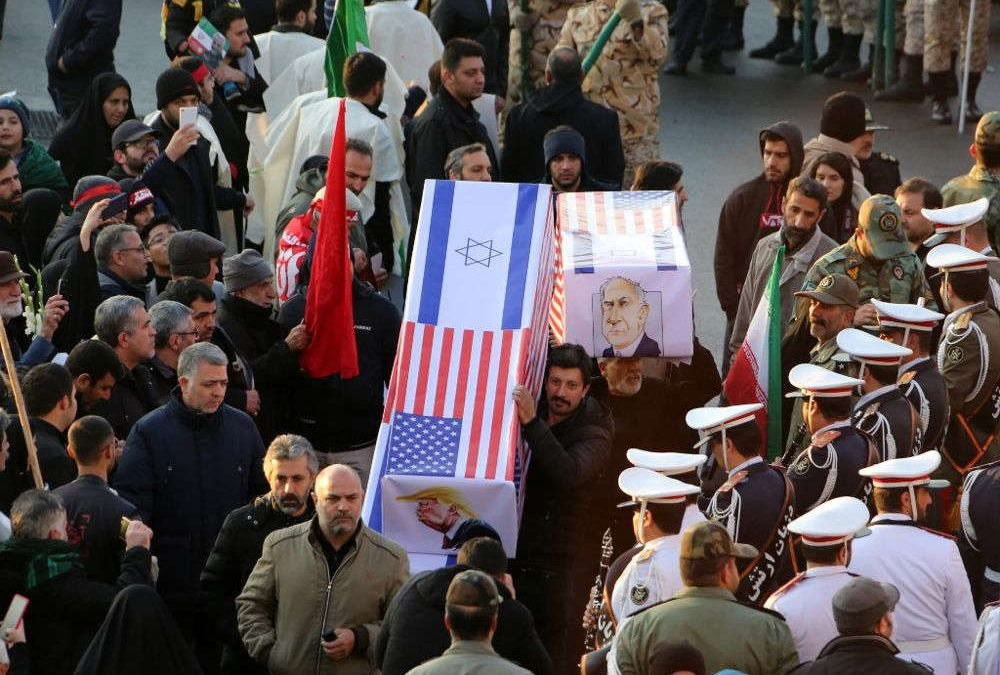Iraníes amenazan a Israel y EE. UU. durante el funeral de Soleimani