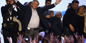 Presidente de Argentina niega que el fiscal de la AMIA, Alberto Nisman, fue asesinado
