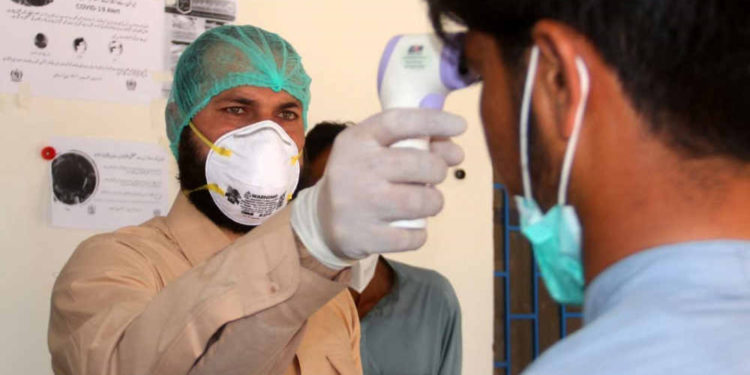 Irán reporta casi 67 mil personas con síntomas de coronavirus