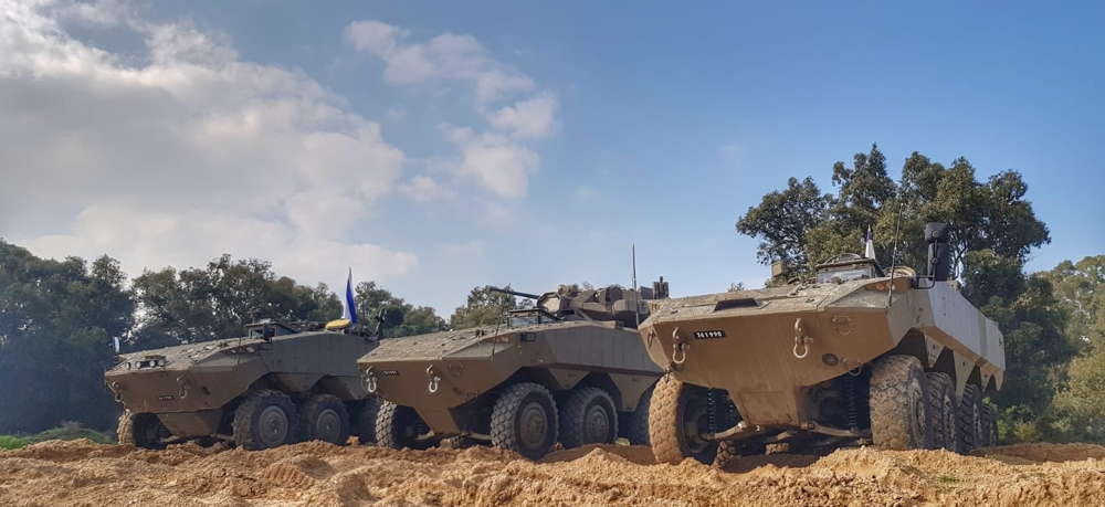 Israel lanza la producción en serie de nuevos vehículos de combate con ruedas
