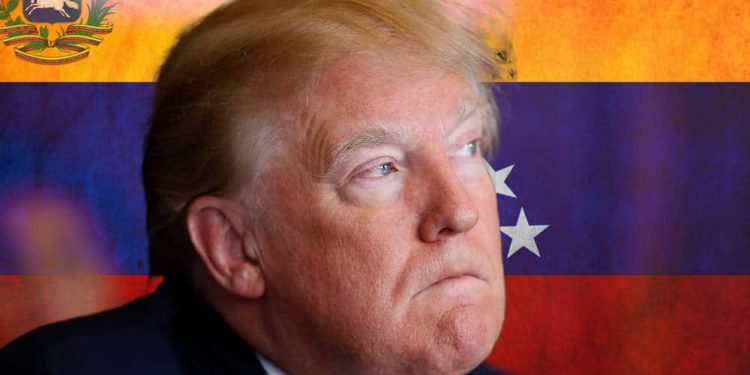 Estados Unidos evalúa sancionar a docenas de petroleros que comercian con Venezuela